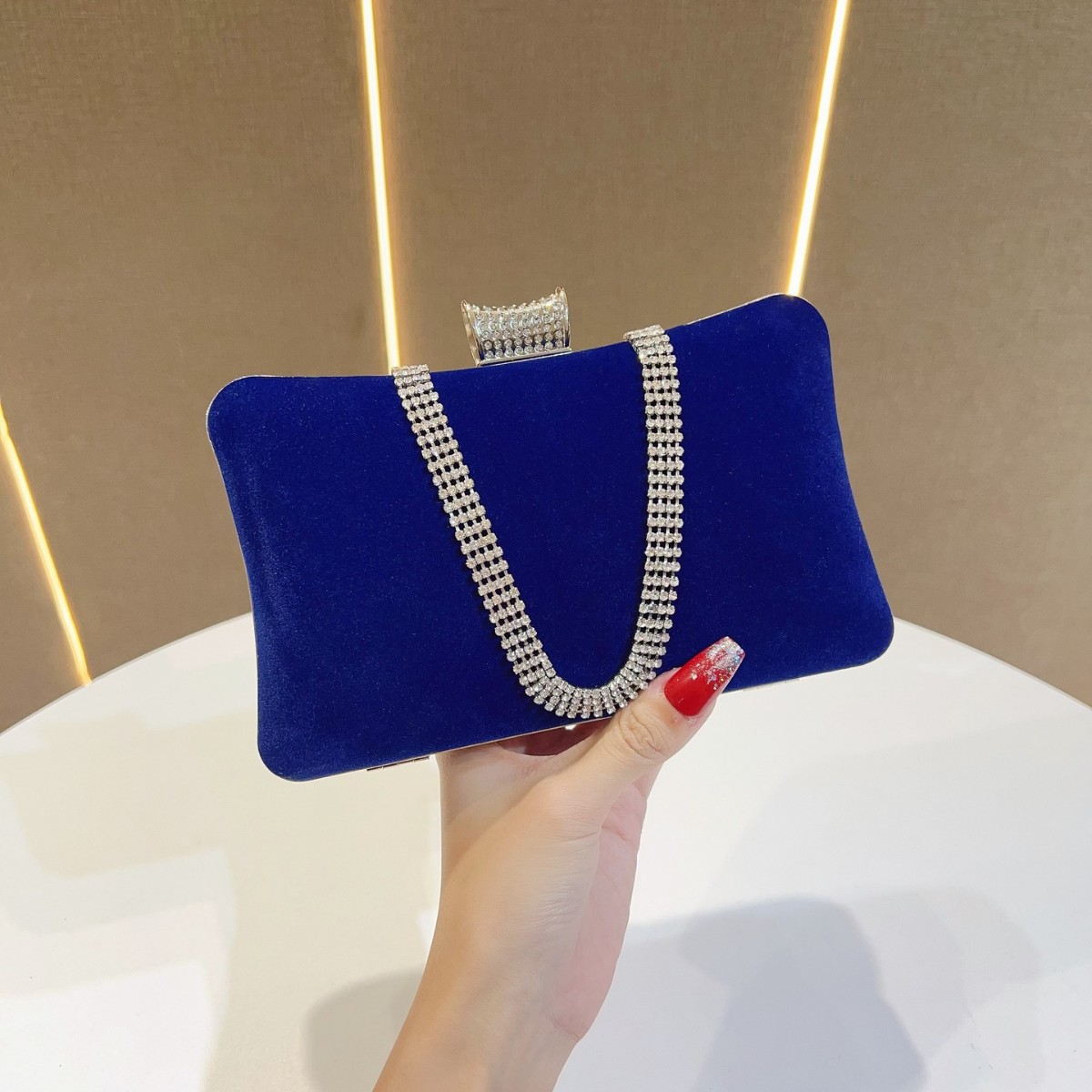 Borsa da banchetto in velluto  - Tassel Fringe Trim recensione e prezzo