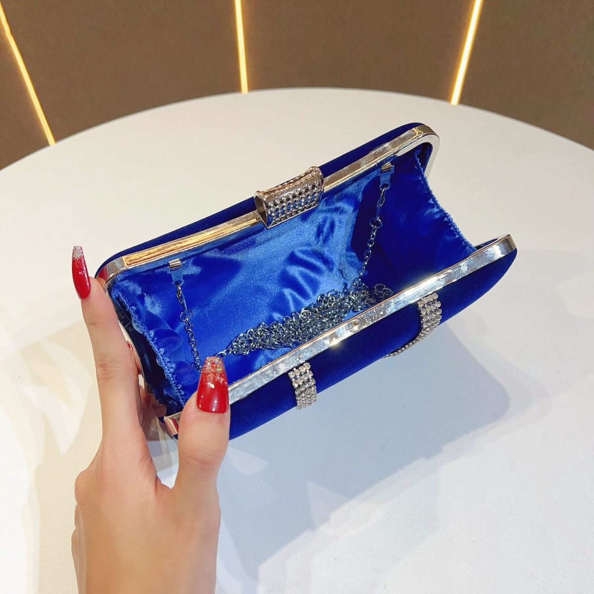 Borsa da banchetto in velluto  - Tassel Fringe Trim recensione e prezzo